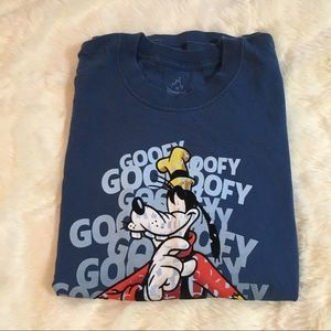 Goofy Disneyland resort T-shirt